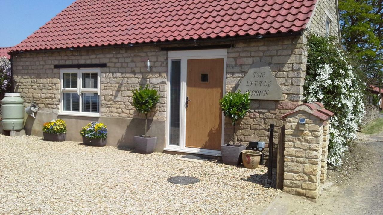 The Little Barn Apartment Carlby Exterior photo